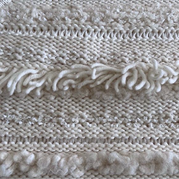 EUC Club Monaco wool mix multi texture turtleneck bulky sweater - Picture 5 of 10